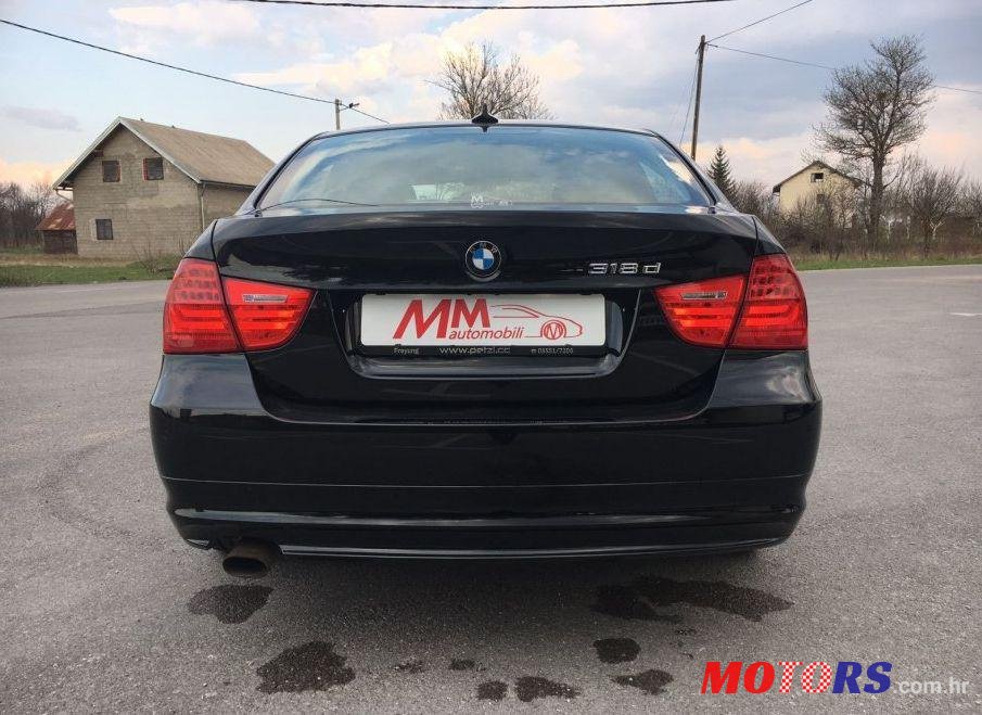 2009' BMW Serija 3 318D photo #2