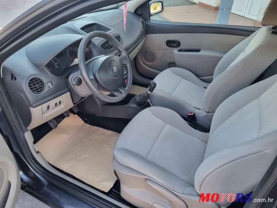 2006' Renault Clio 1,2 photo #6