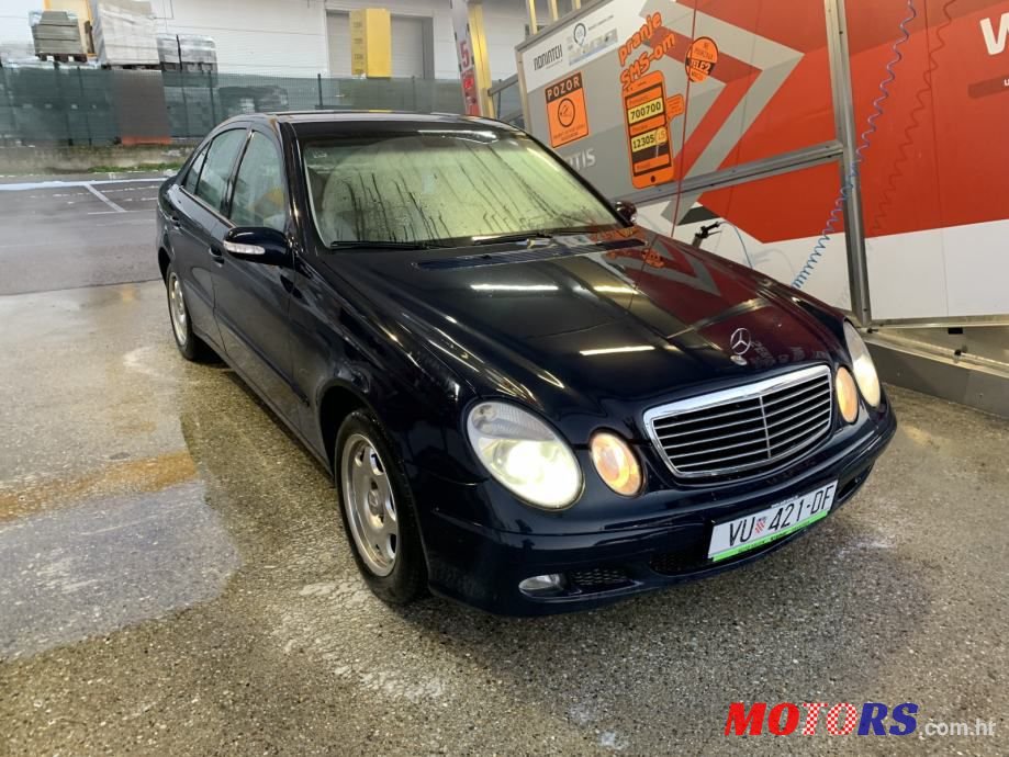 2002' Mercedes-Benz E-Klasa 220 Cdi Classic photo #1