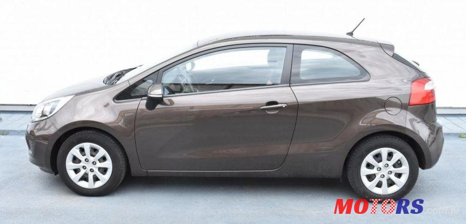 2012' Kia Rio photo #1