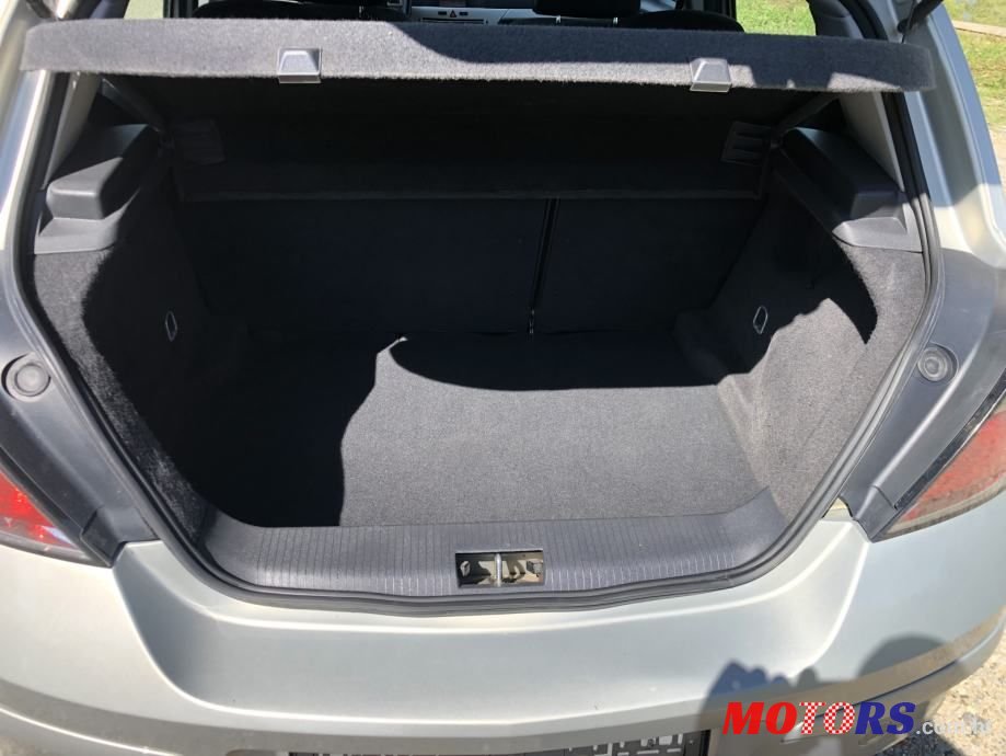 2008' Opel Astra 1,4 photo #4