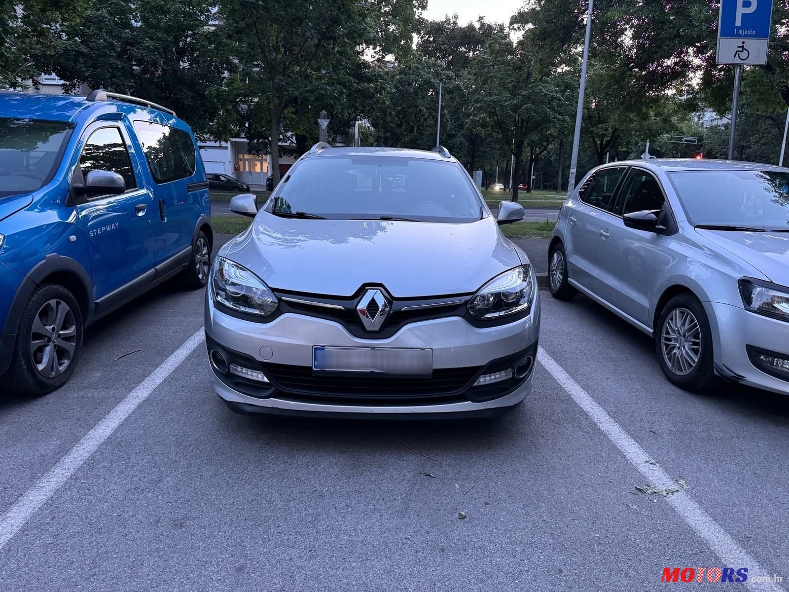 2015' Renault Megane Grandtour Dci photo #1