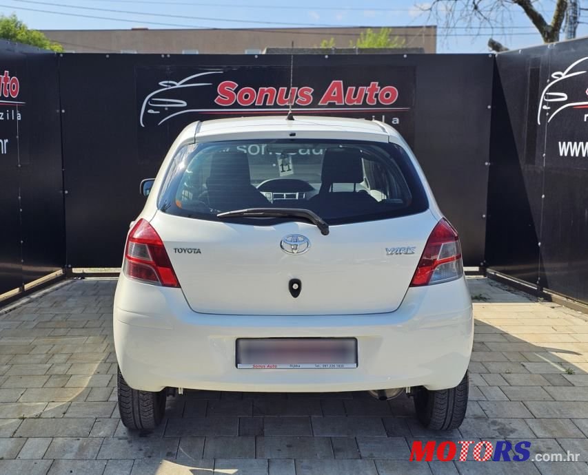 2011' Toyota Yaris 1,0 Vvt-I Sol photo #6