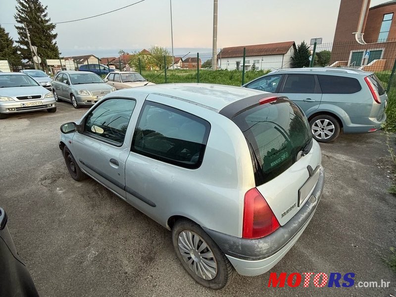 2001' Renault Clio 1,2 16V photo #6