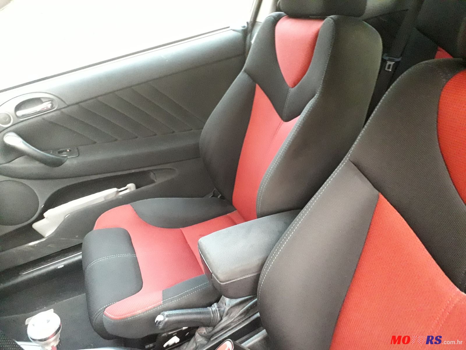 2007' Alfa Romeo GT photo #4