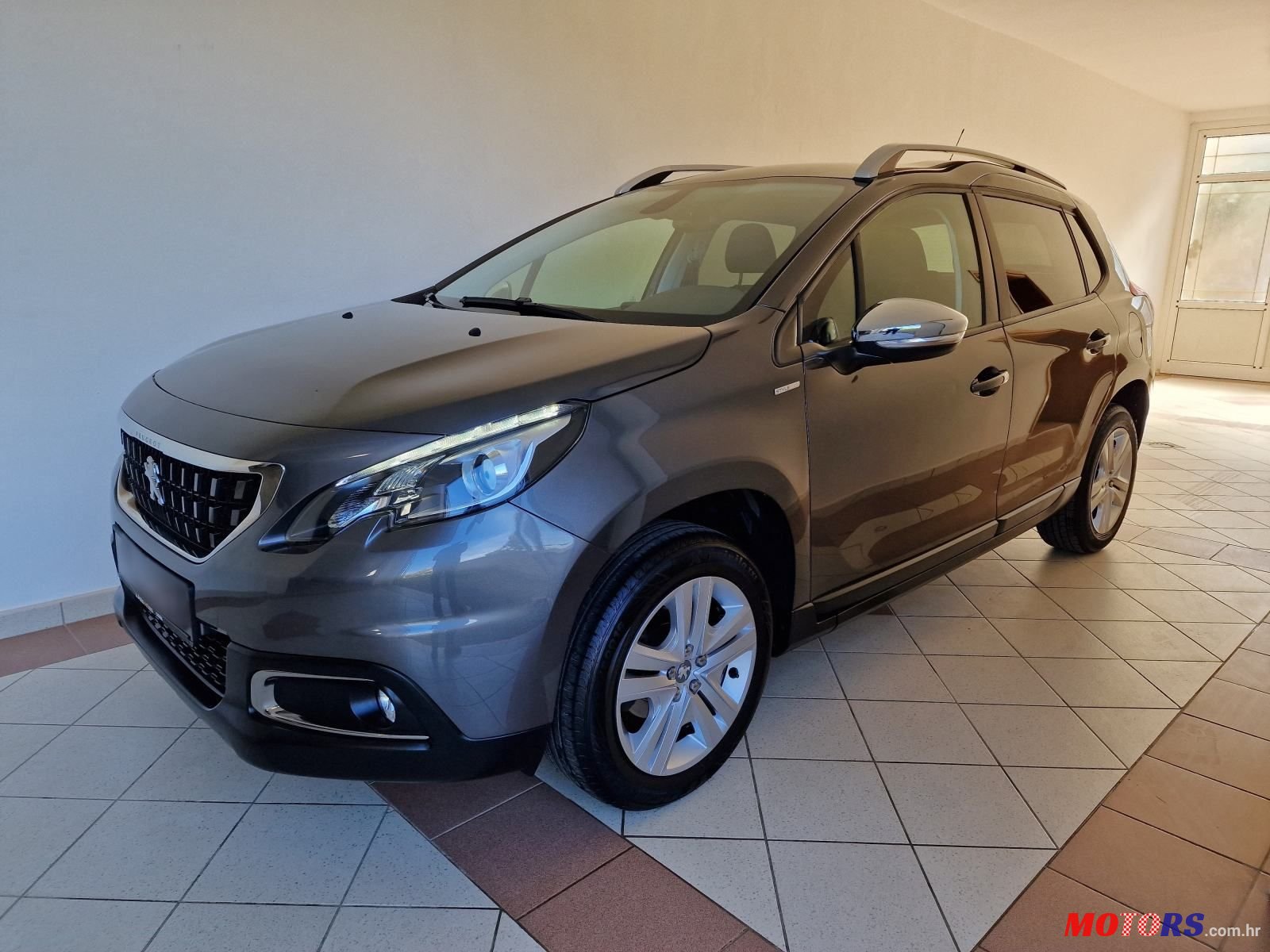 2018' Peugeot 2008 1,2 photo #2