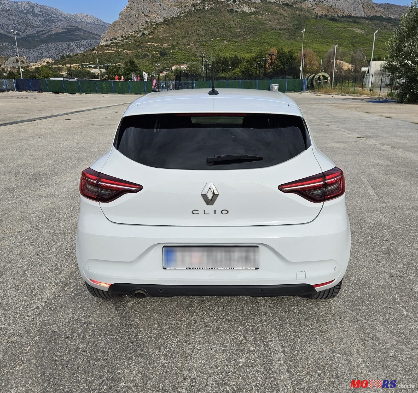 2023' Renault Clio Tce photo #6