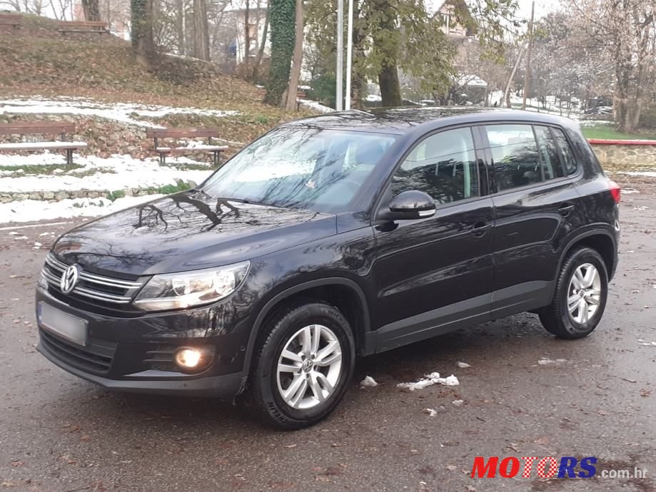 2012' Volkswagen Tiguan 2,0 Tdi Bmt photo #4