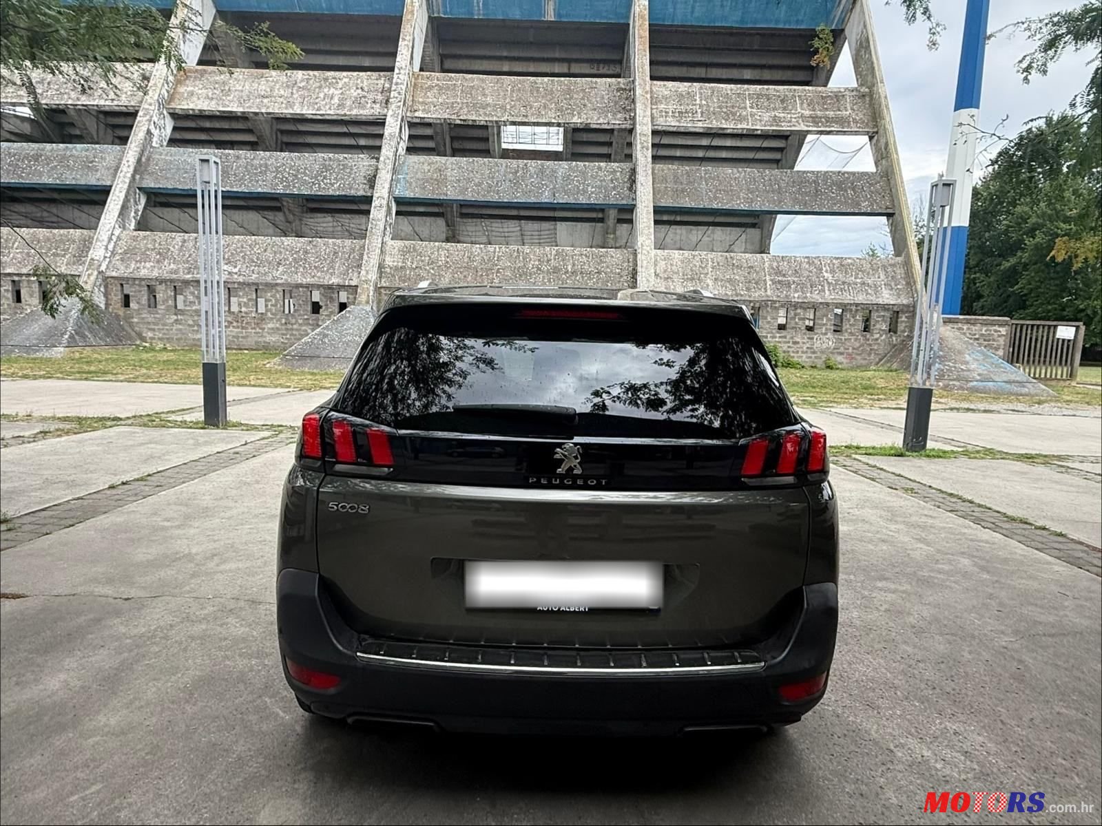 2018' Peugeot 5008 1,2 Puretech photo #5