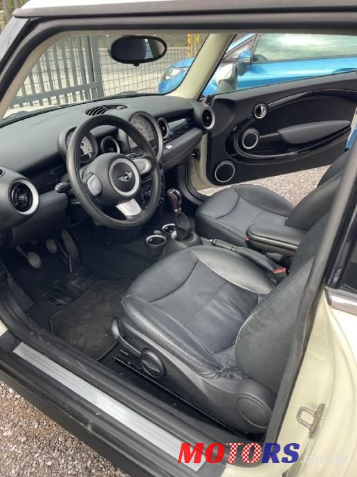 2011' MINI One D photo #6