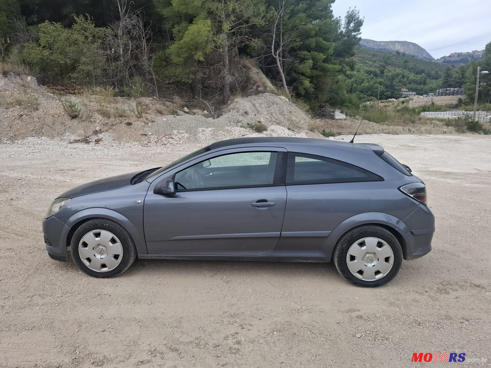 2014' Opel Corsa 1,3 Cdti photo #1