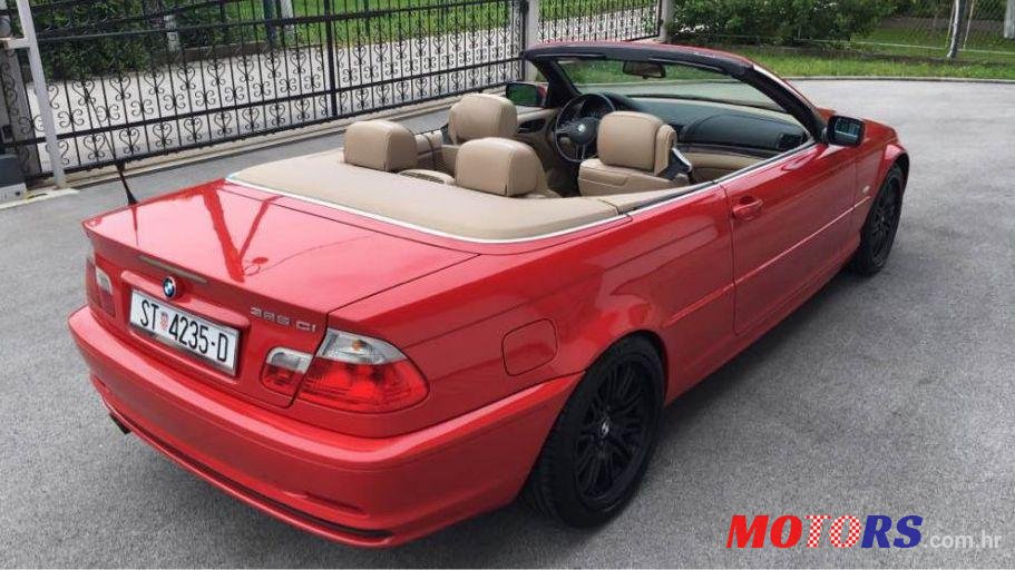 2002' BMW 3 Series 325Ci photo #2