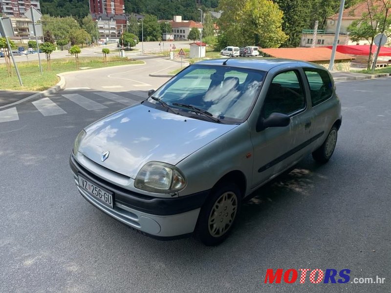 1998' Renault Clio 1,4 photo #5