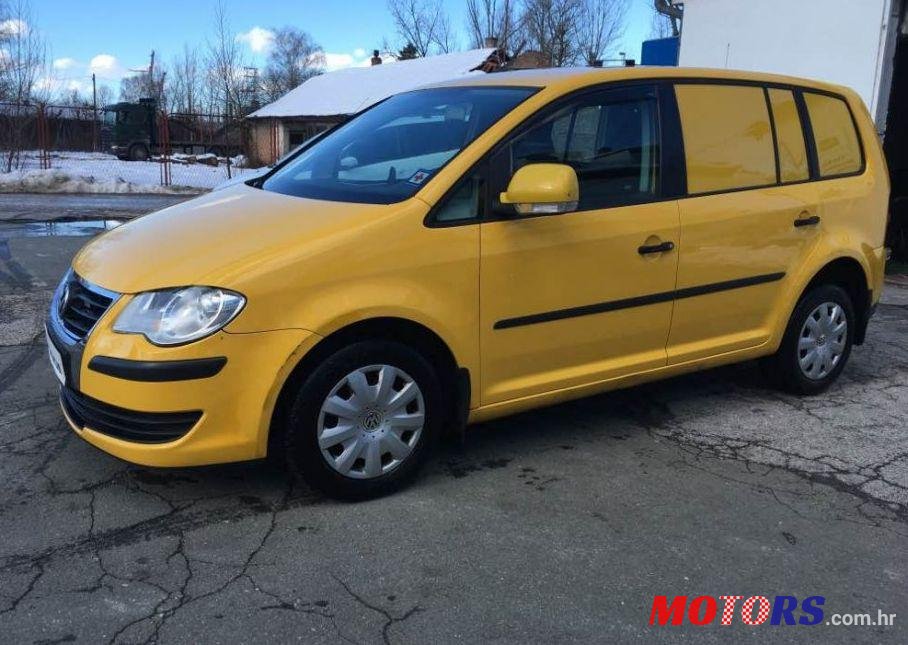2007' Volkswagen Touran 1,9 Tdi photo #1