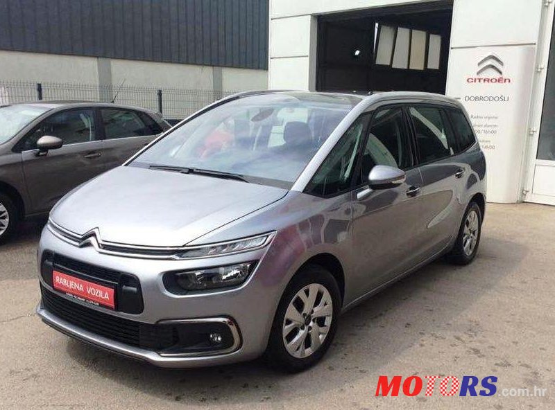 2017' Citroen C4 Grand Picasso photo #1