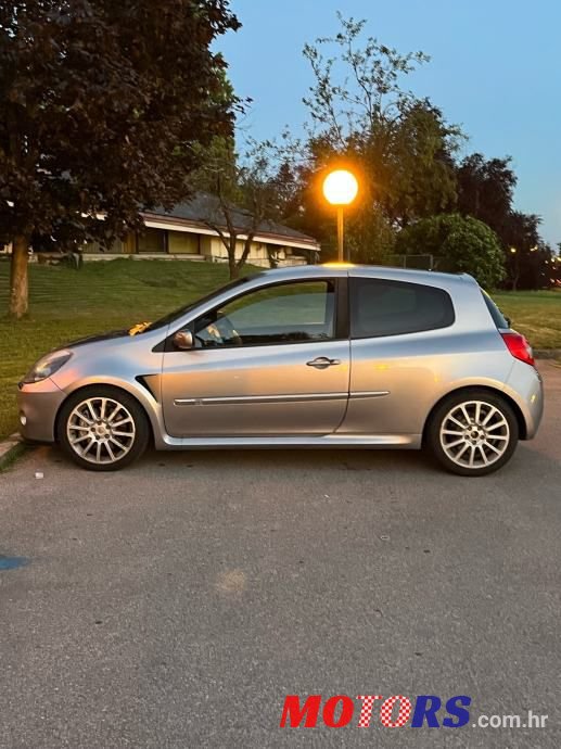 2007' Renault Clio Sport photo #2