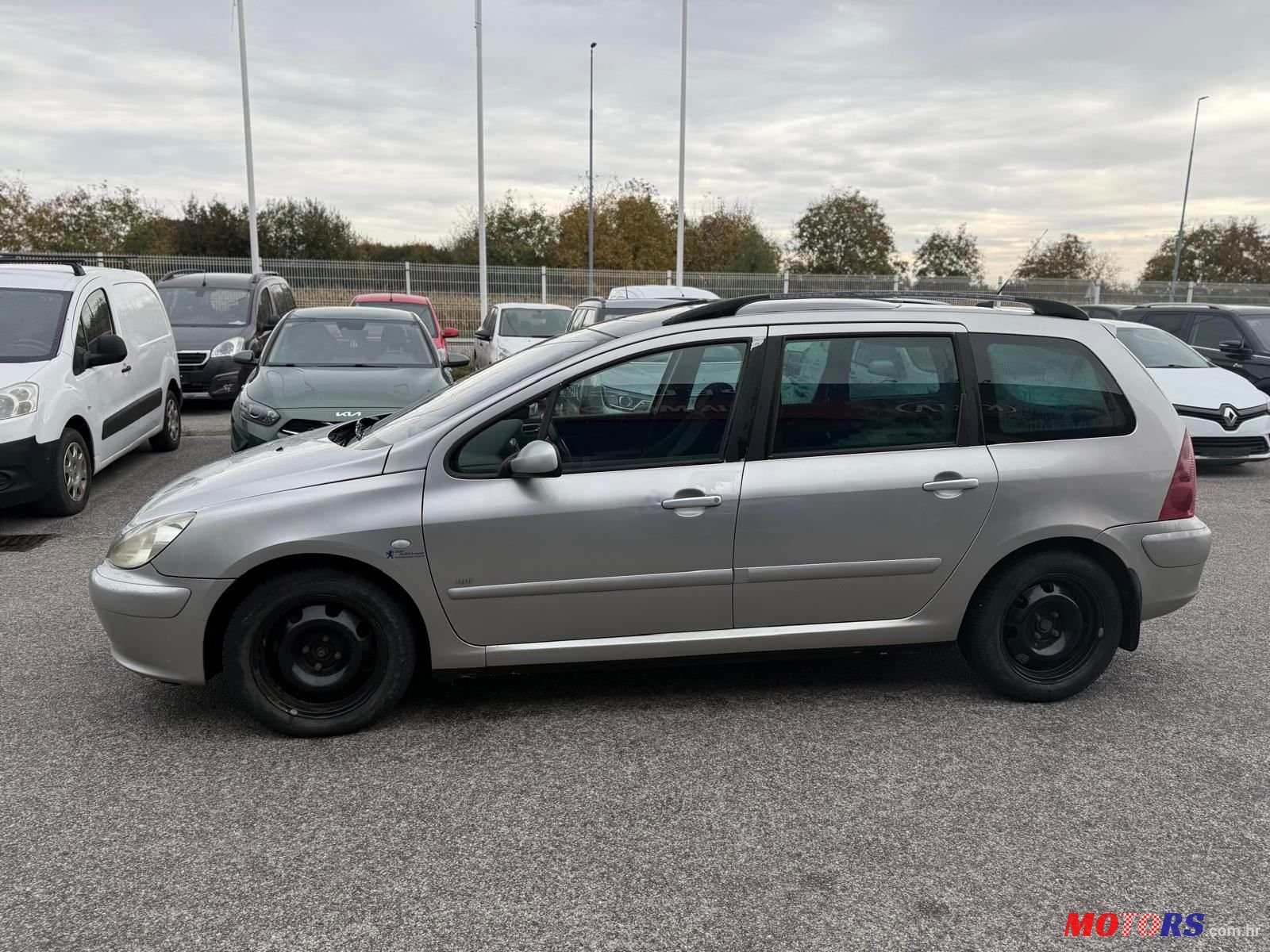 2003' Peugeot 307 Sw photo #2