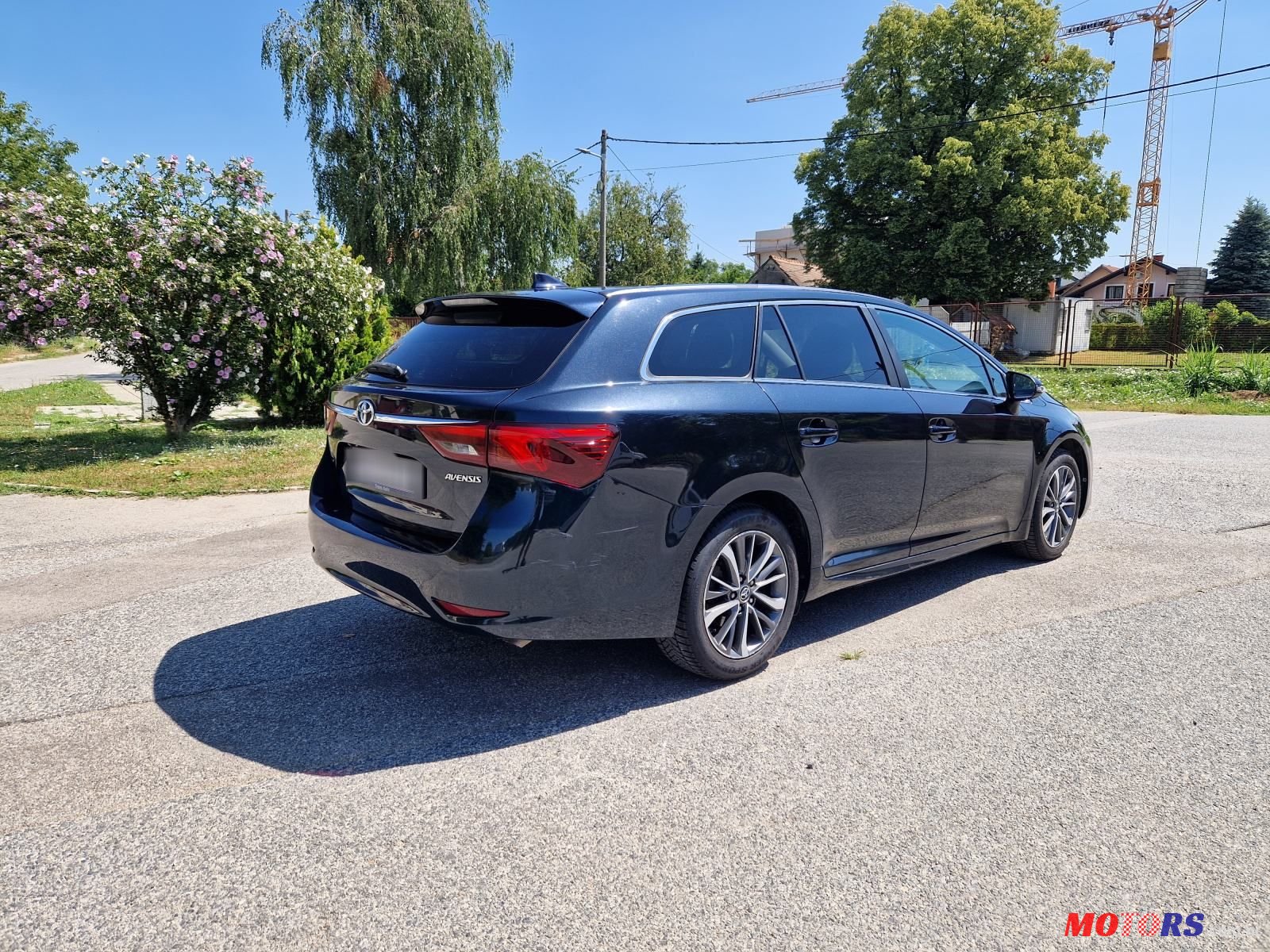 2016' Toyota Avensis Wagon photo #6