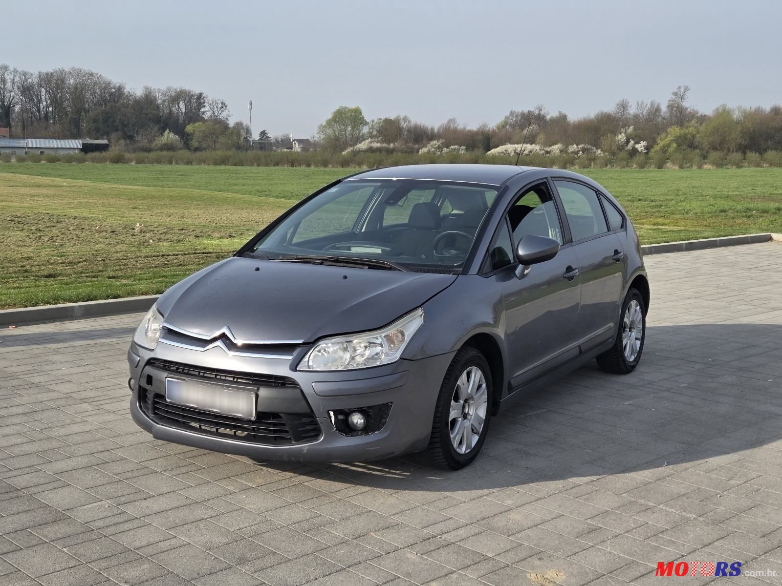 2010' Citroen C4 1,6 Hdi photo #2