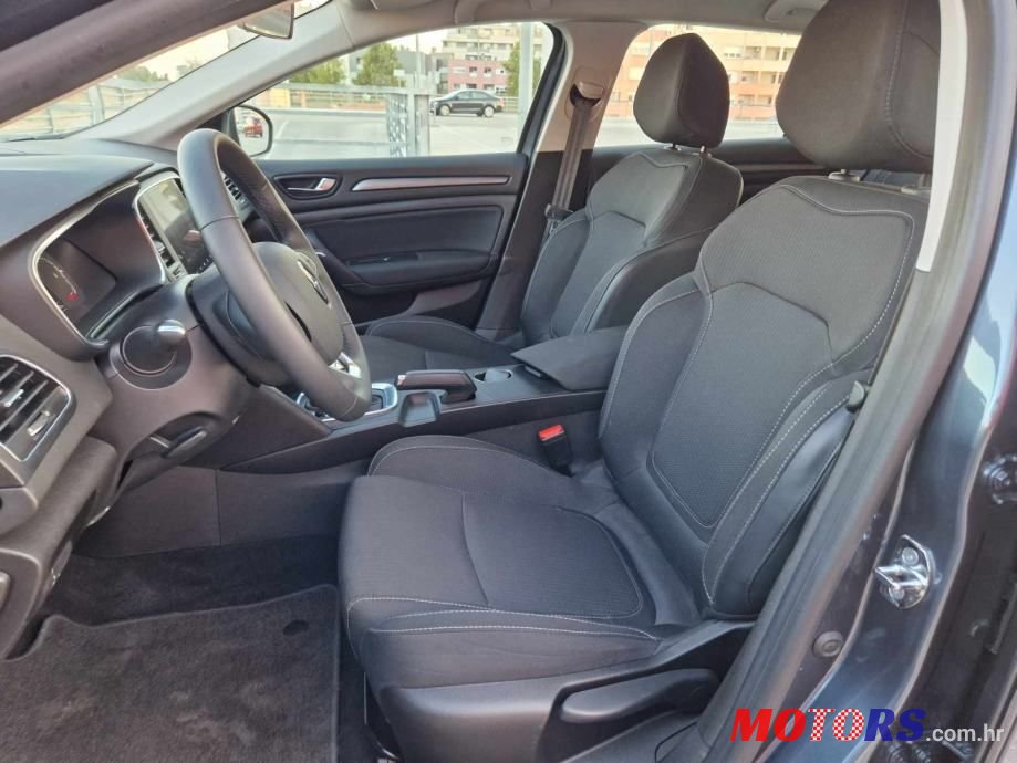 2020' Renault Megane Grandtour Blue Dci 115 photo #4
