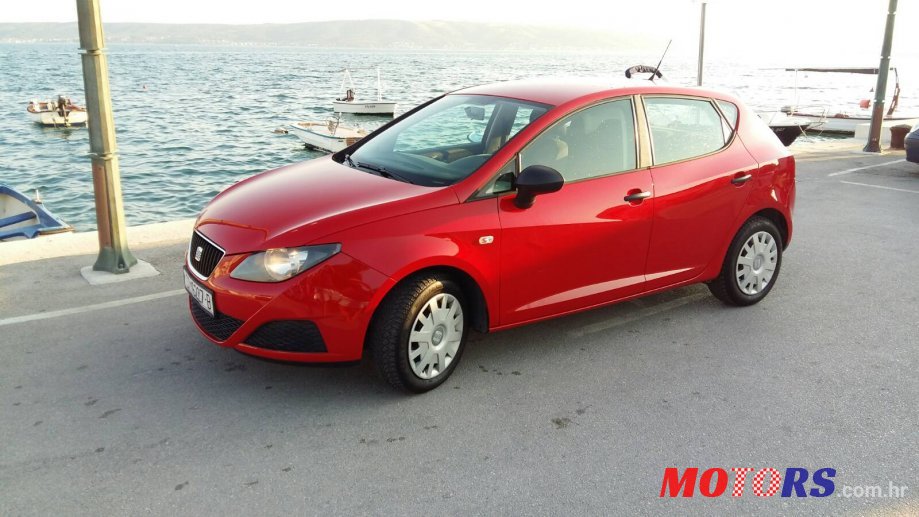 2010' SEAT Ibiza photo #1