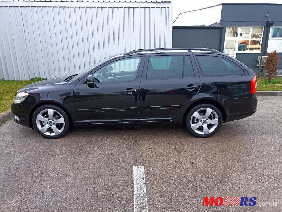 2010' Skoda Octavia Combi photo #5