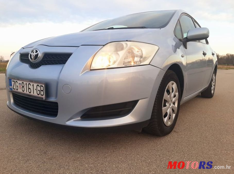 2008' Toyota Auris 1,4 D4-D Cool photo #1