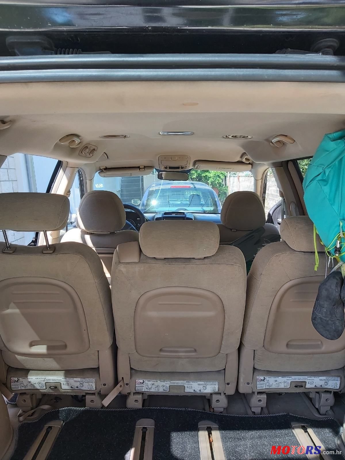 2006' Kia Carnival photo #5