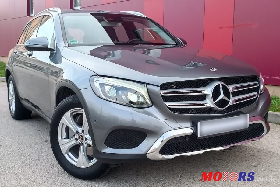 2018' Mercedes-Benz CLC 2.0 photo #5