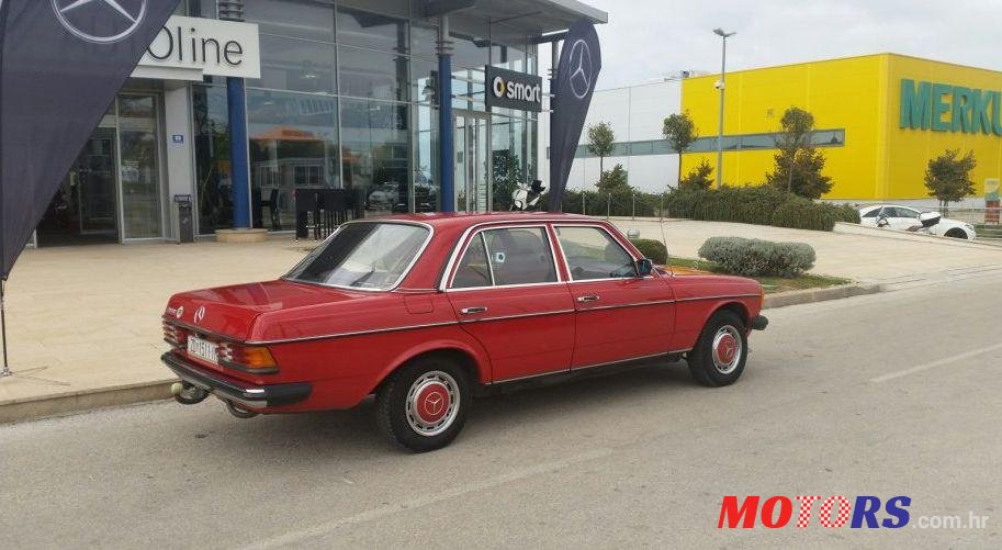 1983' Mercedes-Benz Serija 200 200 D photo #1