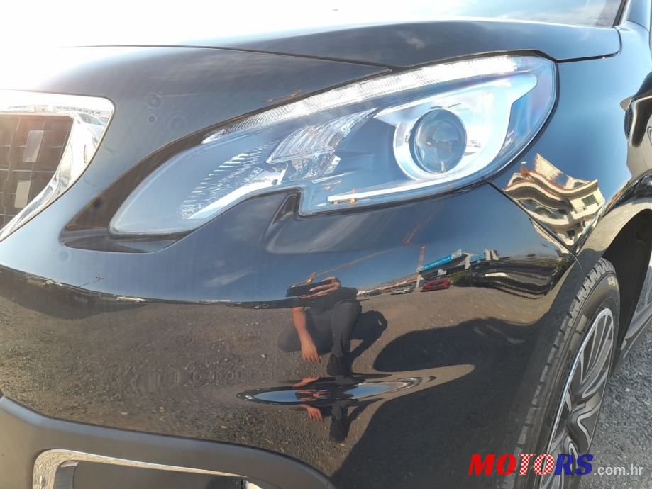 2019' Peugeot 2008 photo #6