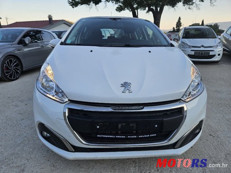 2019' Peugeot 208 1,5 Bluehdi photo #2