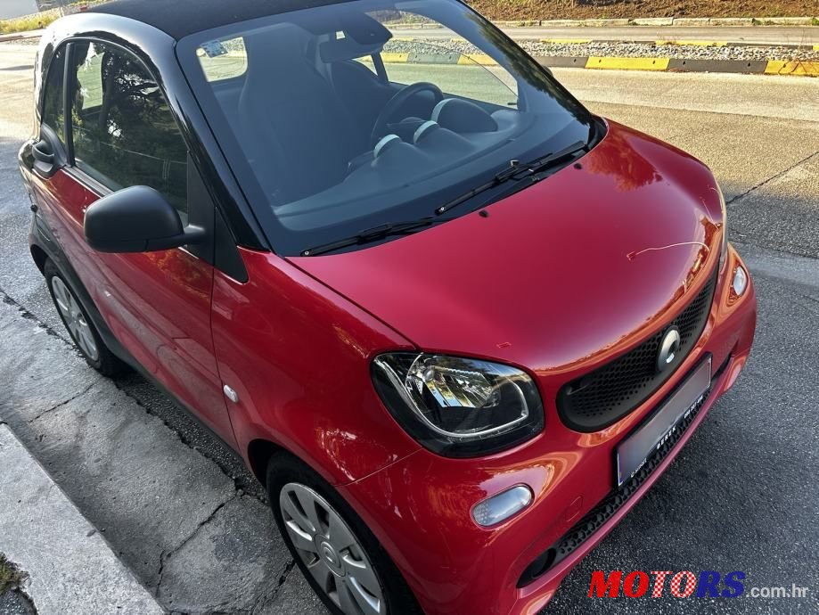 2017' Smart Fortwo 1.0 Mhd photo #2