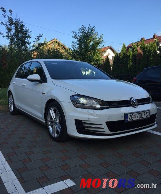 2014' Volkswagen Golf VII 2,0 Tdi Bmt photo #1