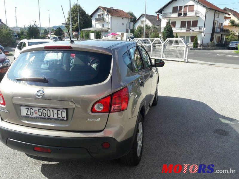 2009' Nissan Qashqai 1,6 16V photo #1