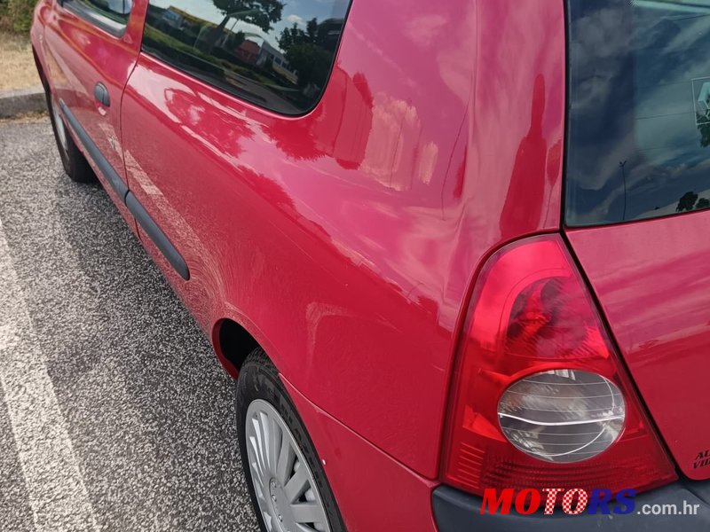 2004' Renault Clio 1,5 Dci photo #3