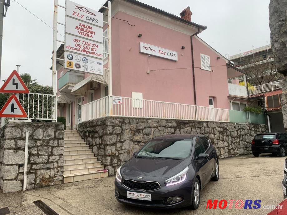 2013' Kia Ceed 1,6 Crdi Ex photo #1