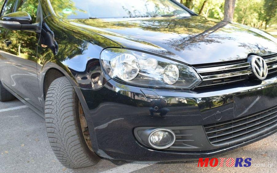 2010' Volkswagen Golf VI 1,6 Tdi photo #5