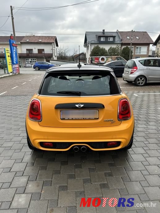 2015' MINI Cooper Sd photo #4