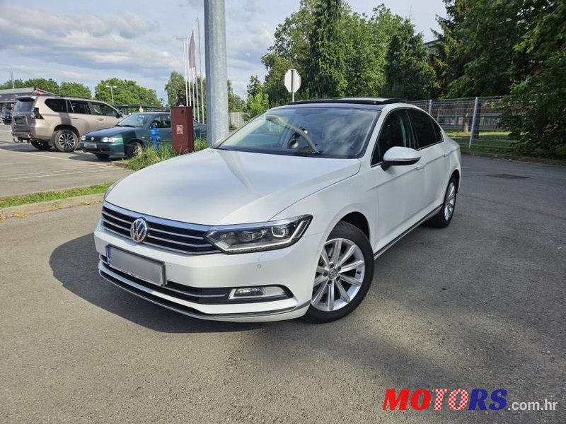 2018' Volkswagen Passat photo #1