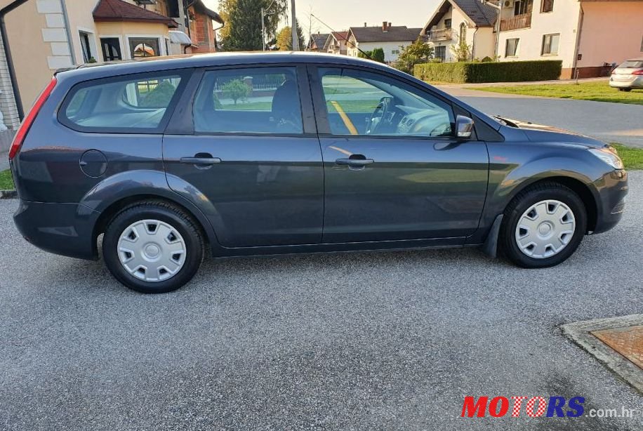 2009' Ford Focus 1,6 photo #1