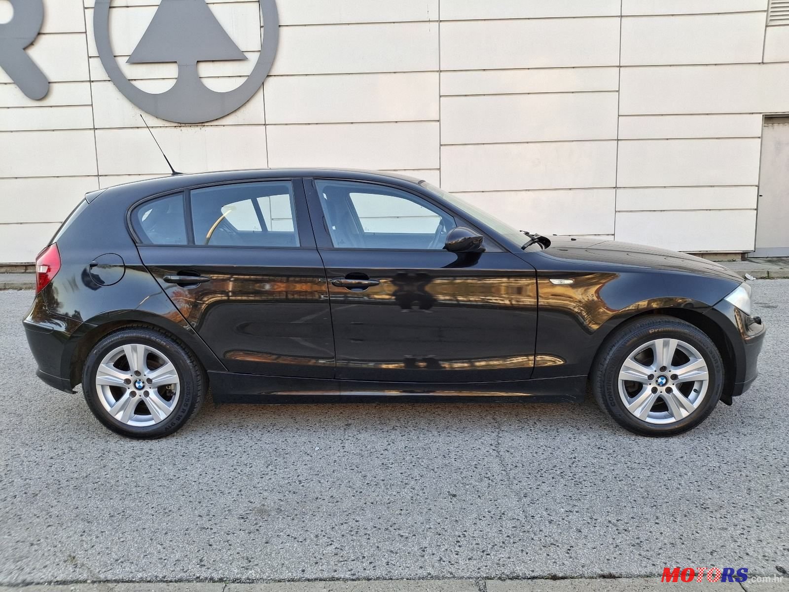 2009' BMW Serija 1 118D photo #4