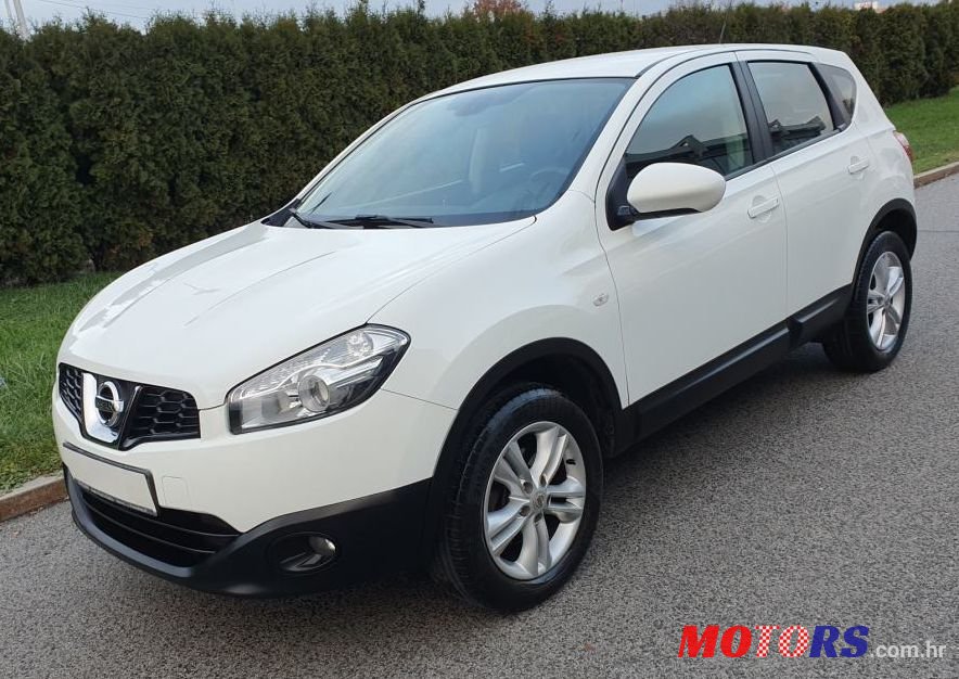 2010' Nissan Qashqai 1,6 16V photo #1