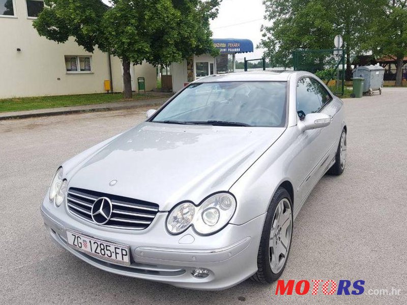 2002' Mercedes-Benz Clk Coupe 320 photo #2