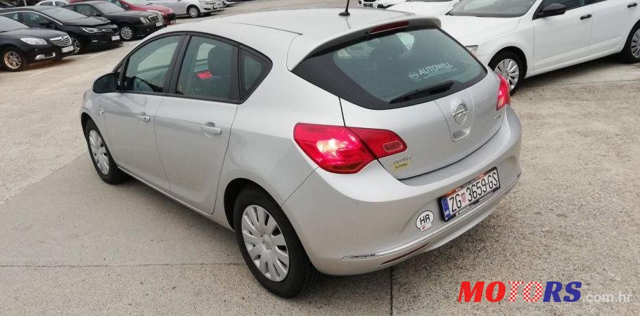 2014' Opel Astra 1.7 Cdti photo #2
