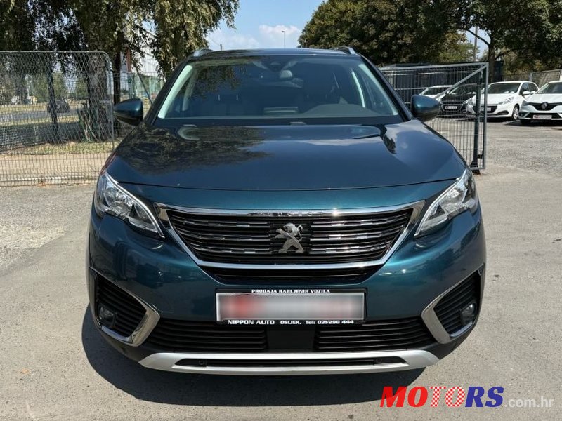 2018' Peugeot 5008 1,5 Bluehdi photo #2