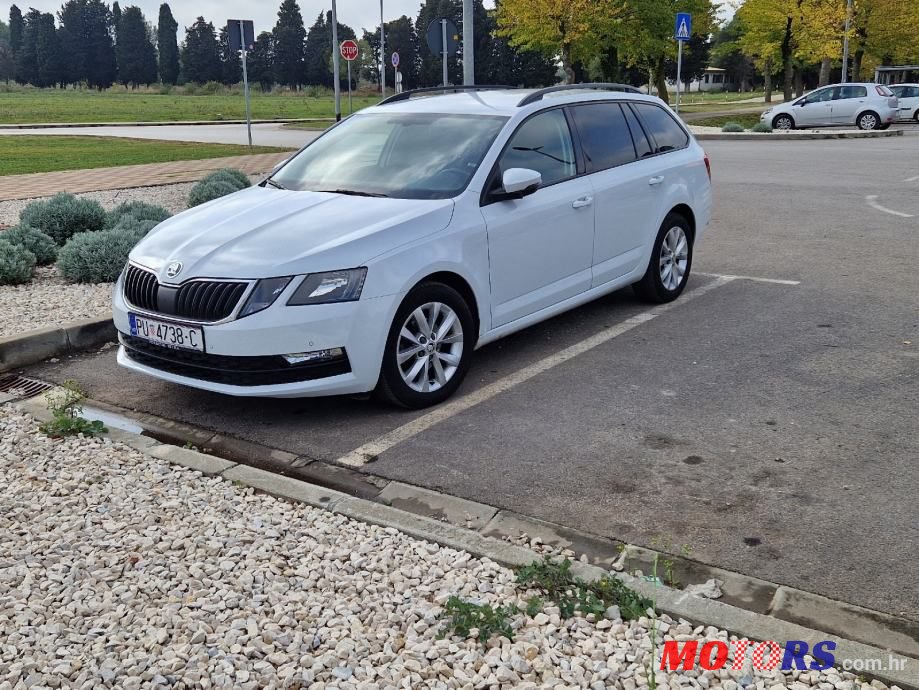 2018' Skoda Octavia Combi photo #1