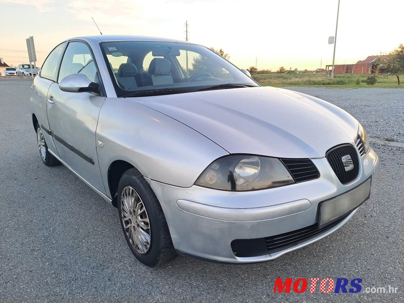 2002' SEAT Ibiza 1,2 photo #3