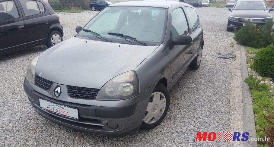 2002' Renault Clio 1,2 photo #1