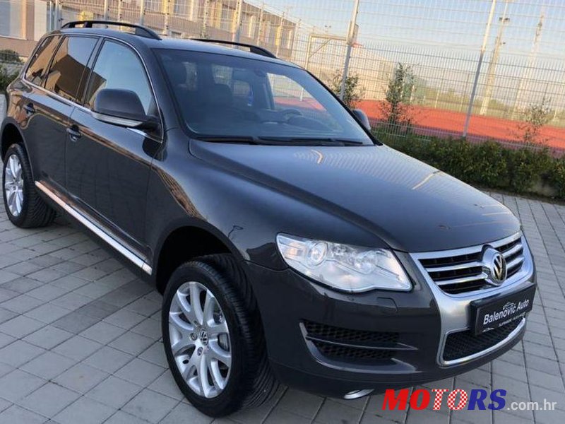 2007' Volkswagen Touareg photo #2